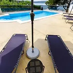 شقة Edita
