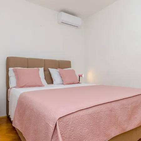 Edita Apartment Trogir