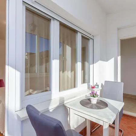 Apartment Edita *